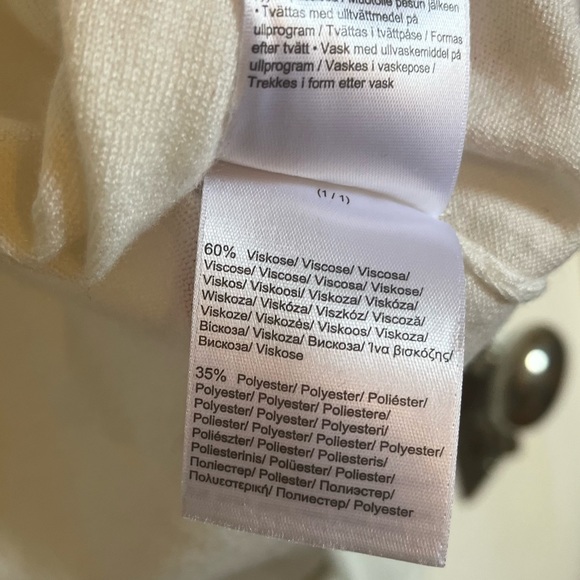 Super soft S. Oliver cropped beaded cardigan - Picture 7 of 8